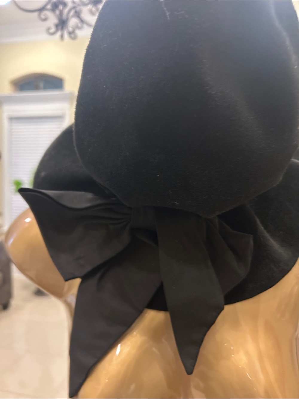 Vintage Classic Black Felt Women's Hat with Bow Accent